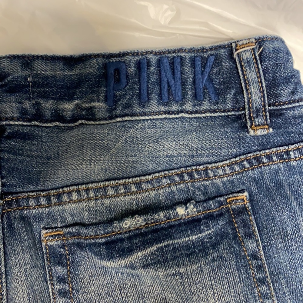 Victoria Secret Pink Denim Shorts. - Picture 6 of 9